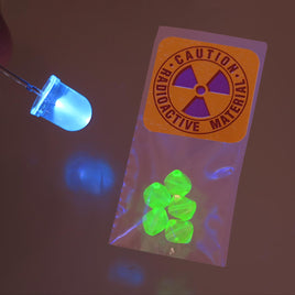 G27303 ~ Czech Radioactive Uranium Glass 6mm Bicone Beads Check Source with Battery & UV LED
