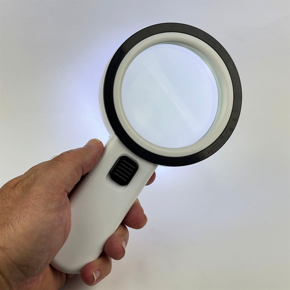 G28452 ~ Powerful and Very Useful Double Glass Lens Magnifier with 12