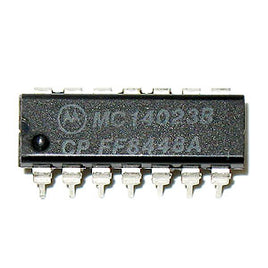 A10308 - MC14023BCP Triple 3-Input NAND Gate (Motorola)