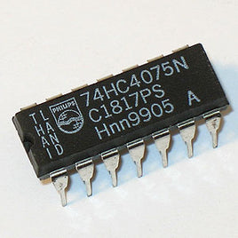 A10893 - 74HC4075N Triple 3-Input OR Gate (Phillips)