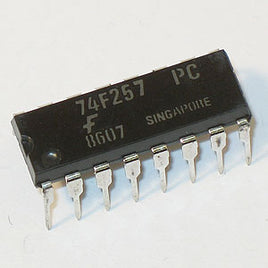 A20035 - 74F257PC Quad Data Selector/Multiplexer (Fairchild)